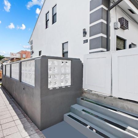 Boutique Loft Unit 2 Apartment Hollywood Exterior photo