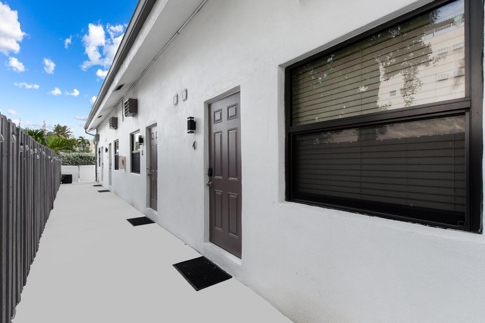 Boutique Loft Unit 2 Apartment Hollywood Exterior photo